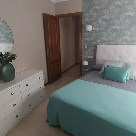 Апартаменти Apartamento En Sanxenxo *